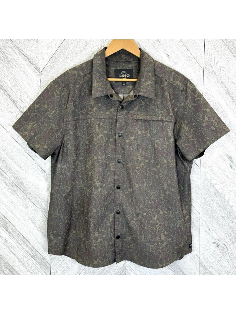 Toad & Co Boundless Short Sleeve Snap Shirt Mens Size XL Gray Mushroom Print